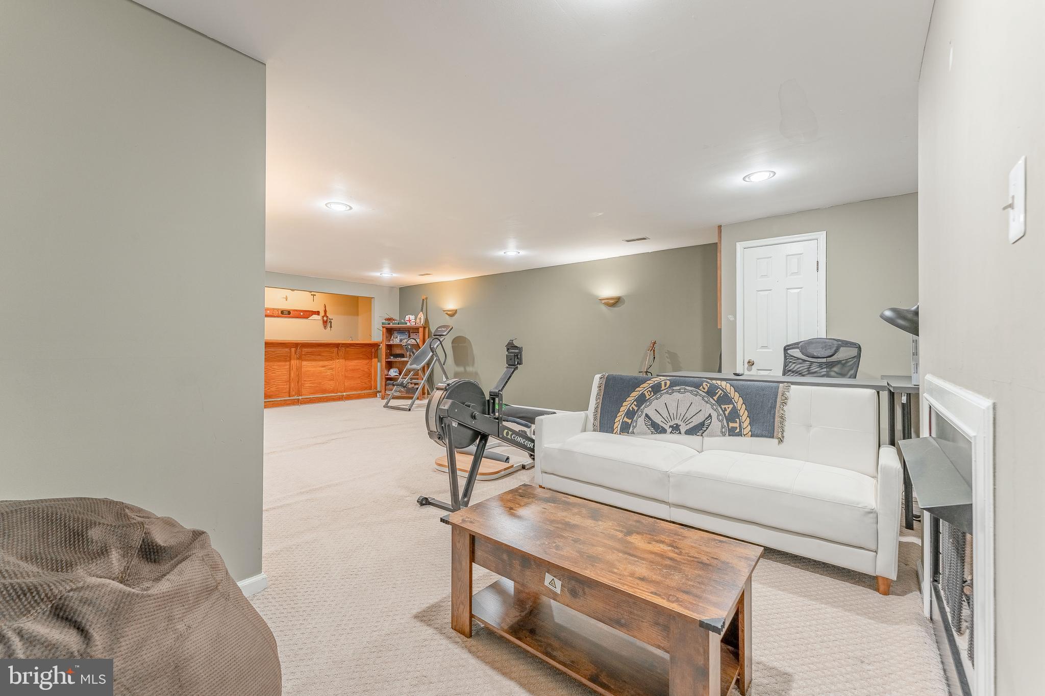 COLLEGE WOODS - Residential