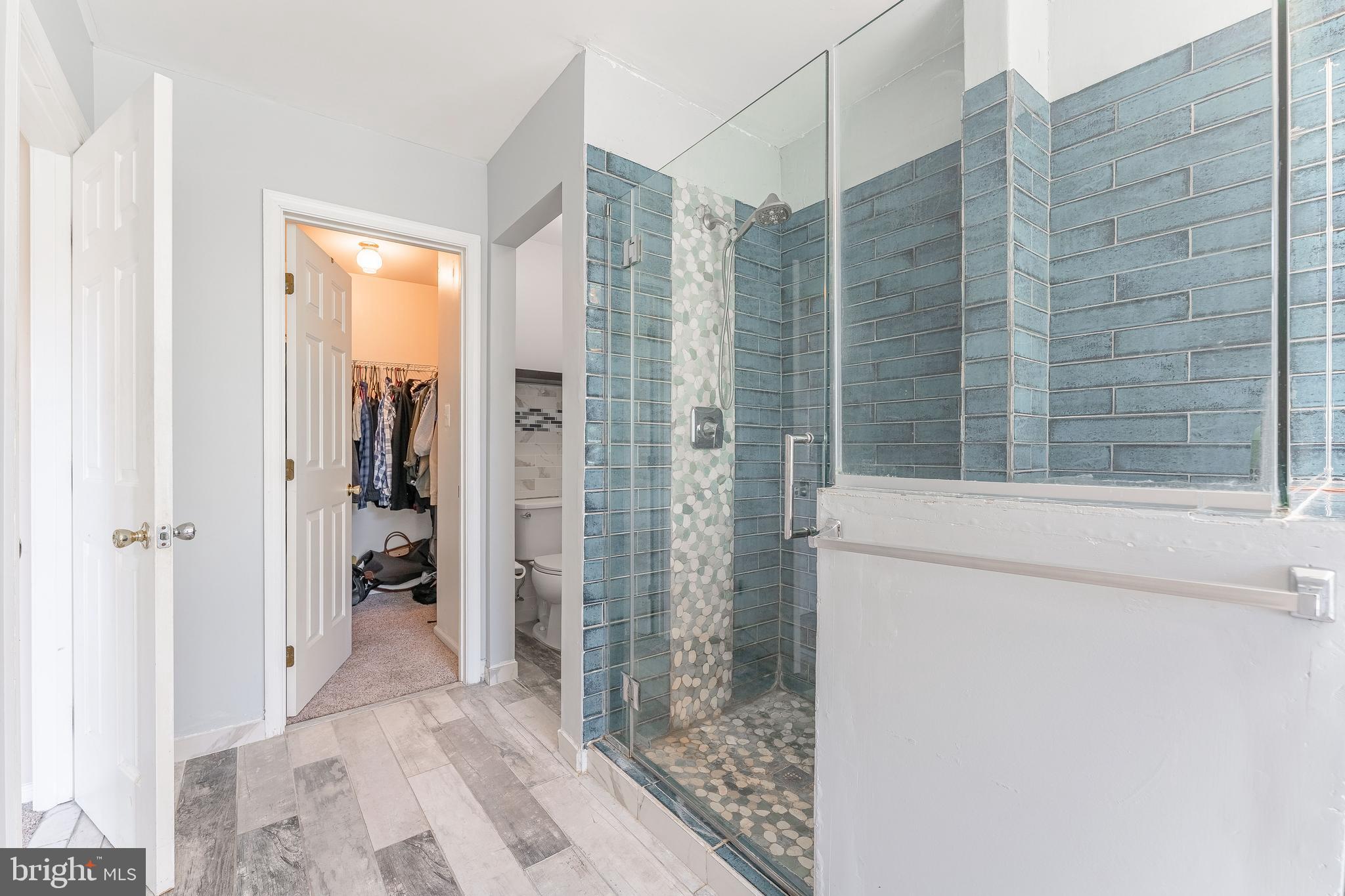 COLLEGE WOODS - Residential