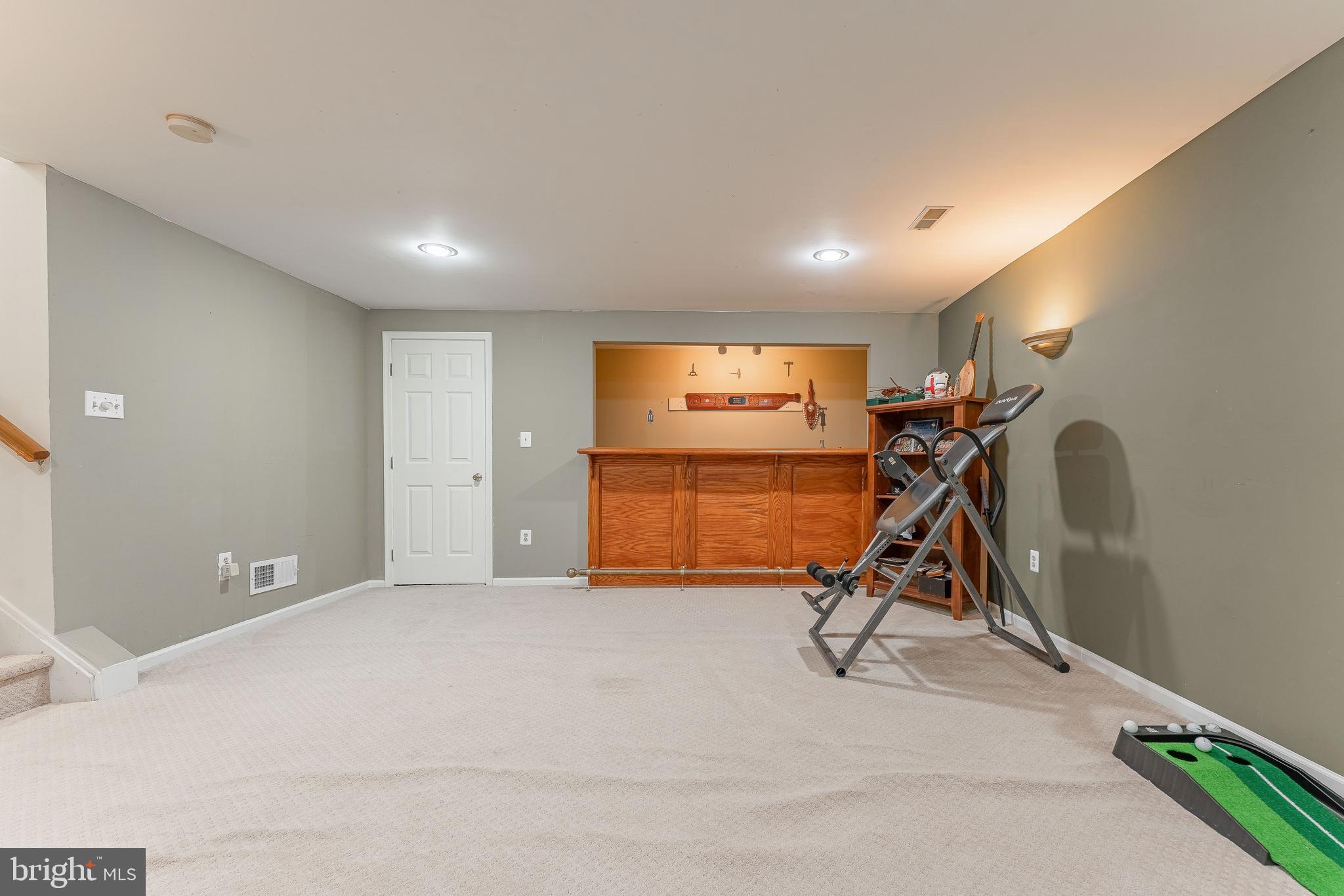 COLLEGE WOODS - Residential