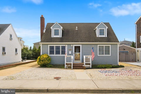 Photo of 404 Coral Street, BEACH HAVEN, NJ 08008 (MLS # NJOC2045338)
