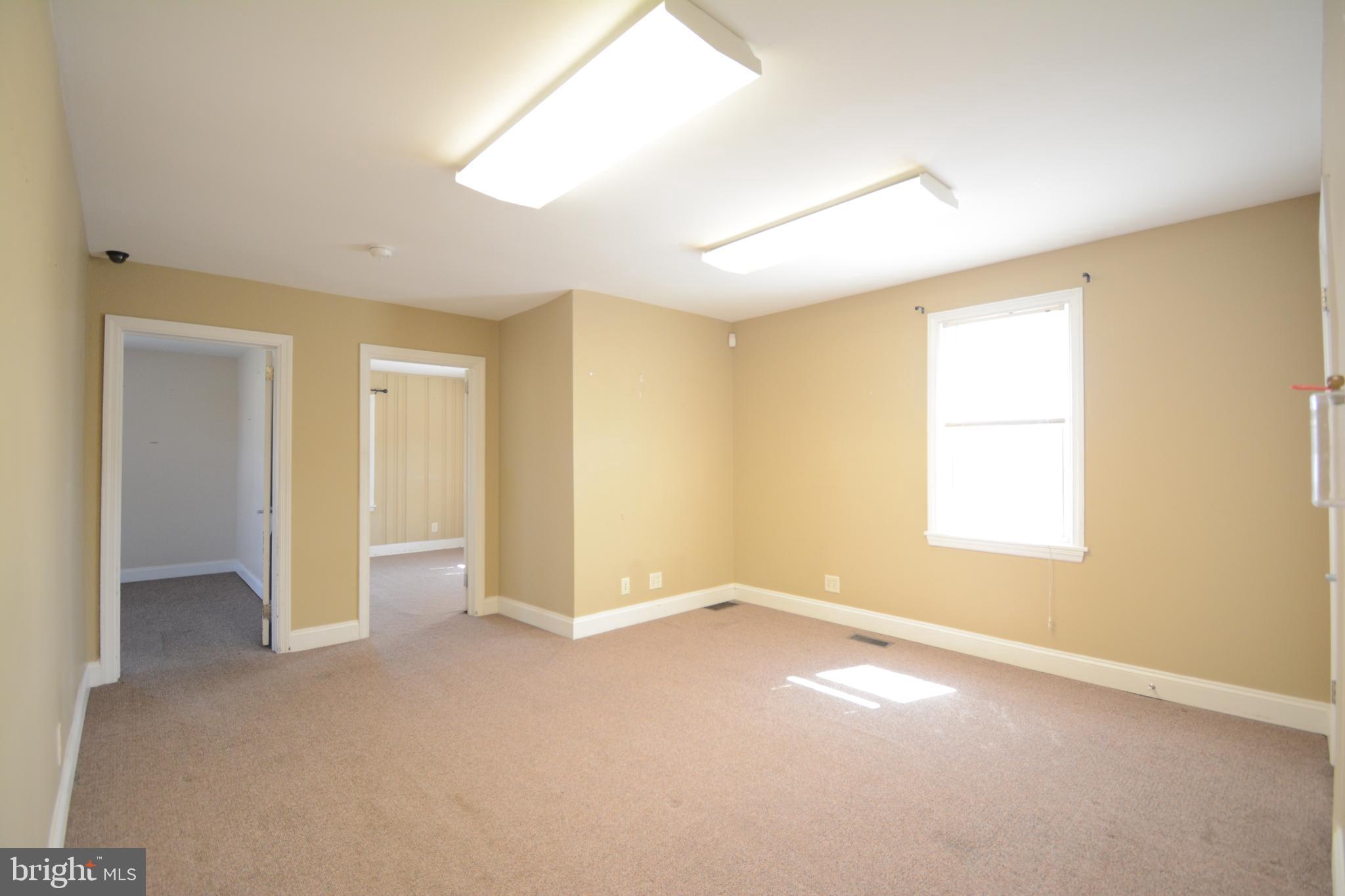 616 E CYPRESS STREET