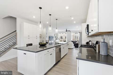 Property photo of 22801 Tawny Pine Square, Brambleton, VA 20148