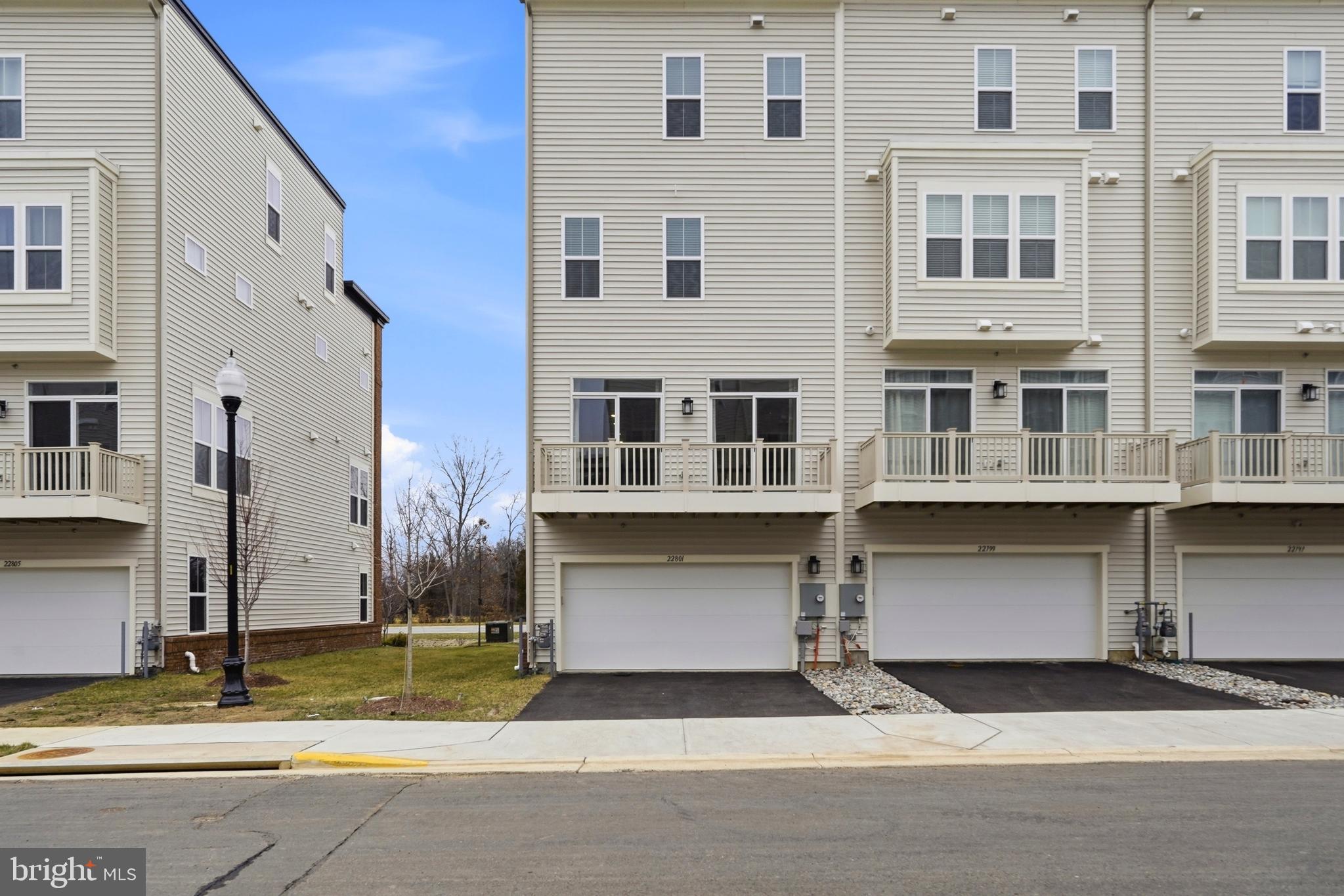 BRAMBLETON LANDBAY 1 - Residential