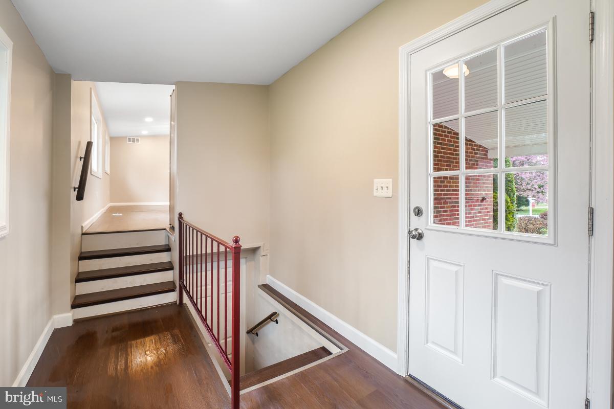 LONG MEADOWS - Residential