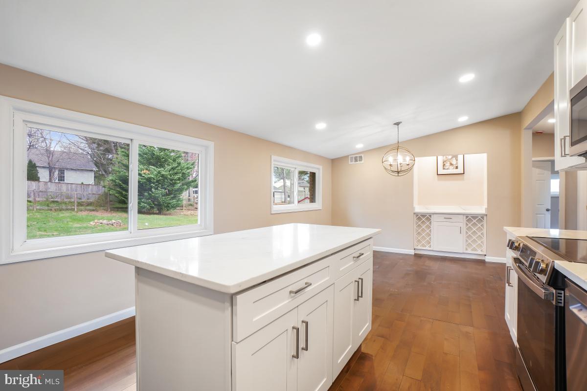 LONG MEADOWS - Residential