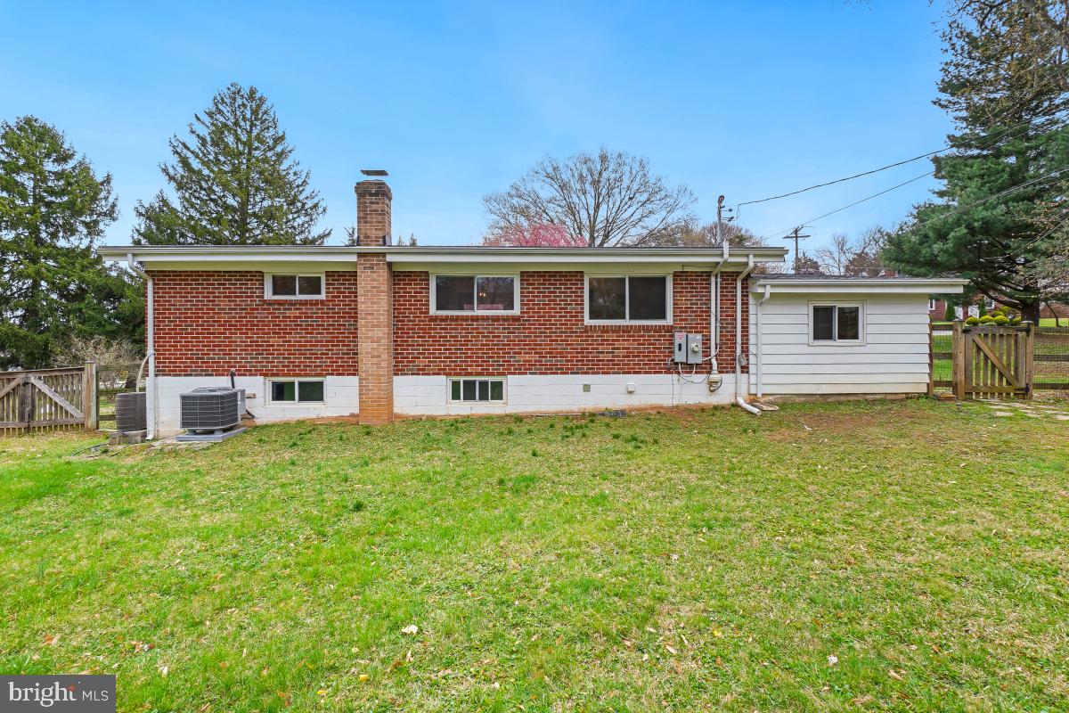 LONG MEADOWS - Residential