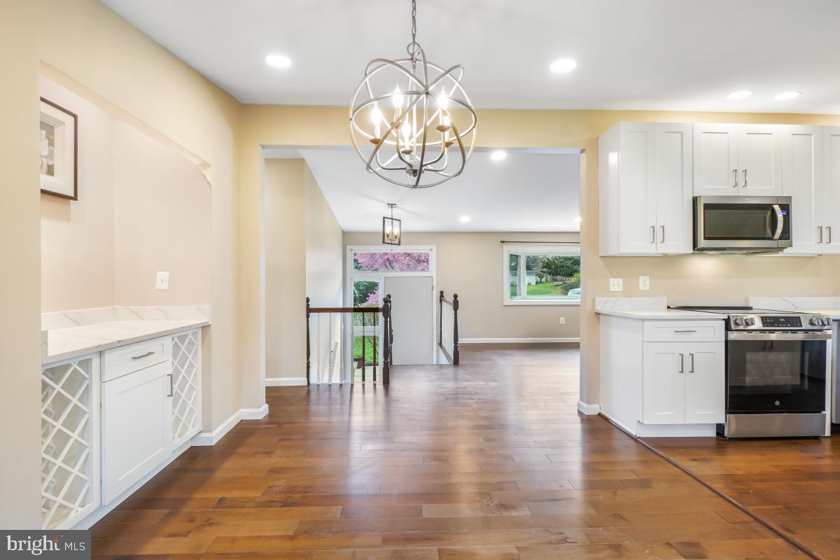 LONG MEADOWS - Residential