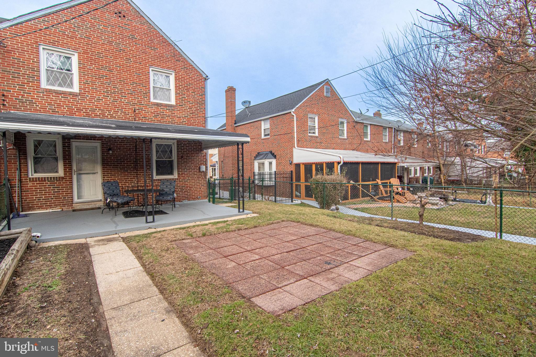 NORTHWOOD - Residential