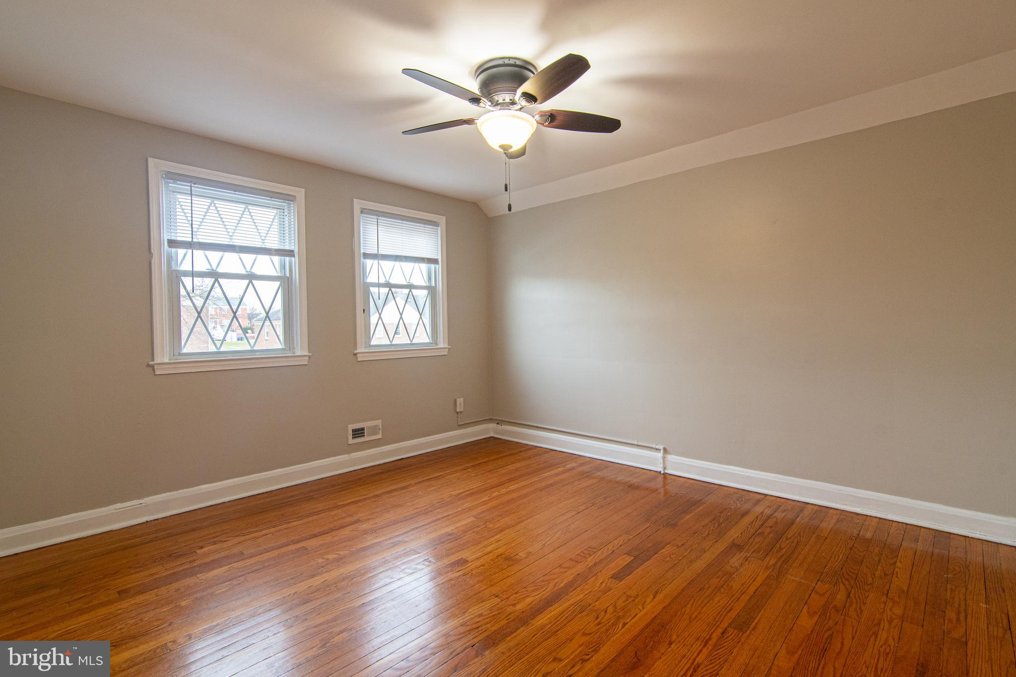 NORTHWOOD - Residential