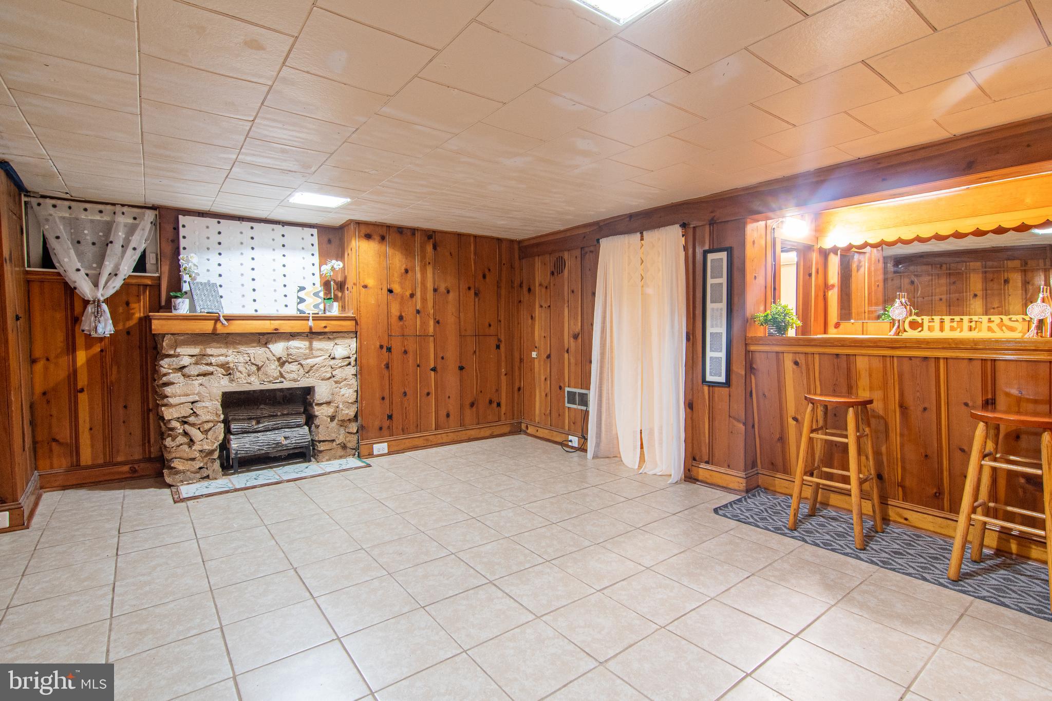 NORTHWOOD - Residential