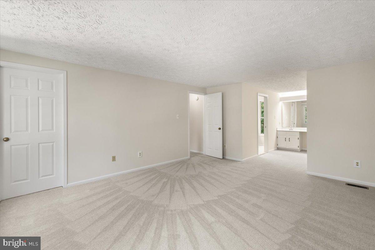MIDDLE VALLEY - Residential