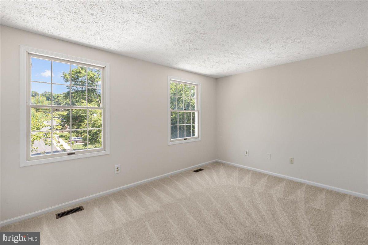 MIDDLE VALLEY - Residential