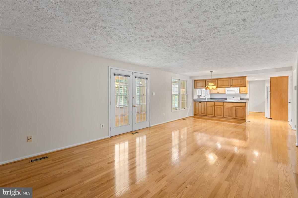 MIDDLE VALLEY - Residential