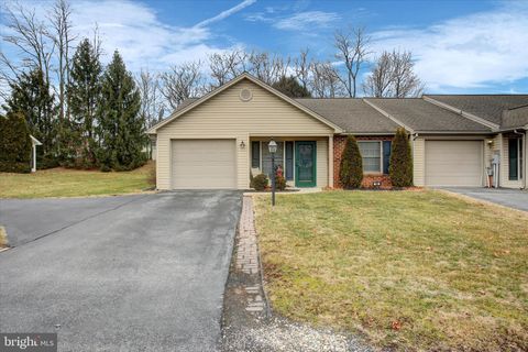 128 SEQUOIA COURT 38 CHAMBERSBURG PA 17201