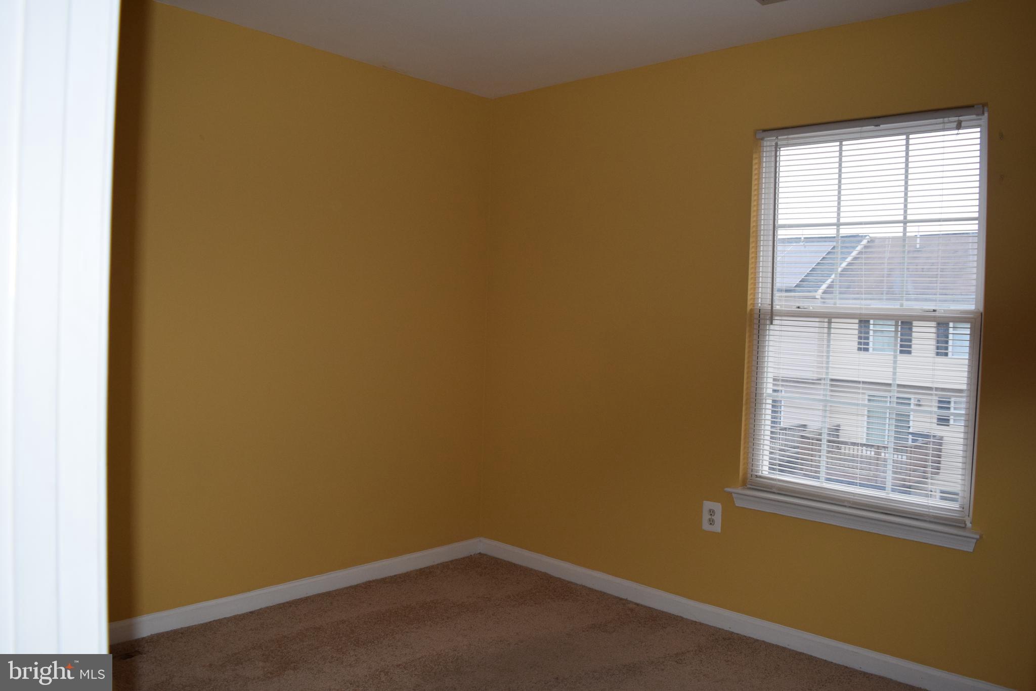 COLONY SQUARE- RSB PT PA - Residential Lease