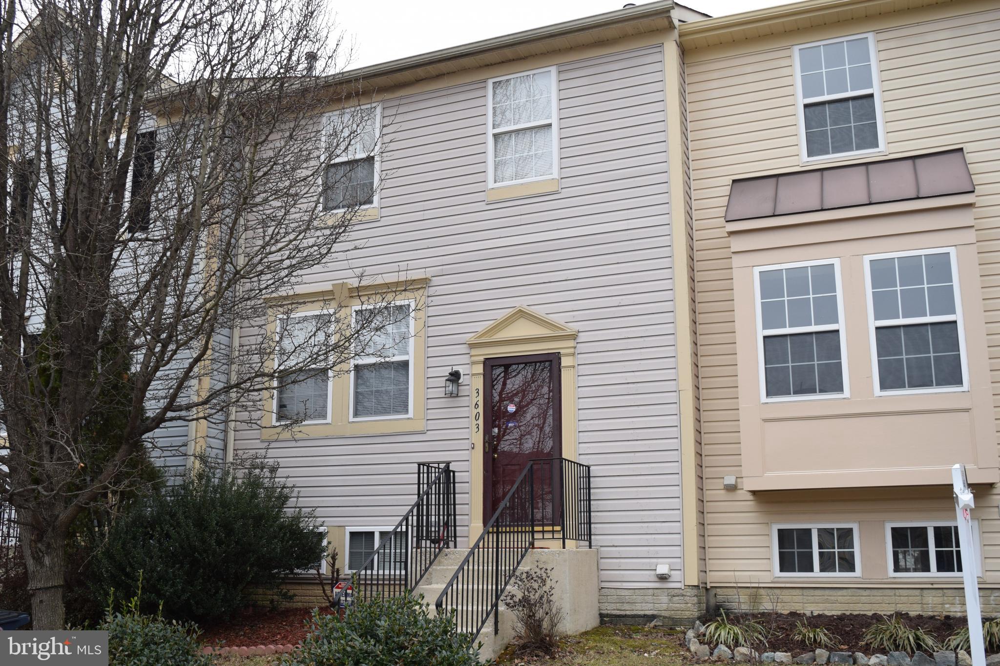 COLONY SQUARE- RSB PT PA - Residential Lease