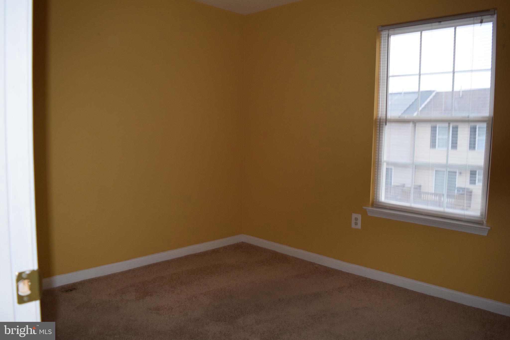 COLONY SQUARE- RSB PT PA - Residential Lease