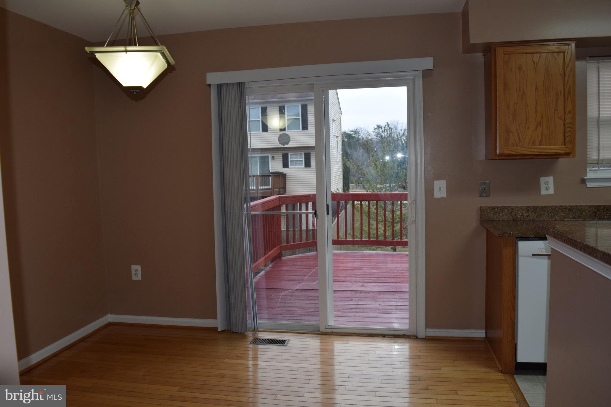 COLONY SQUARE- RSB PT PA - Residential Lease