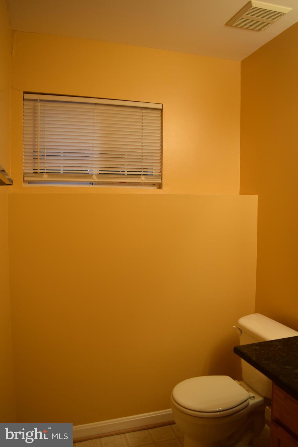 COLONY SQUARE- RSB PT PA - Residential Lease