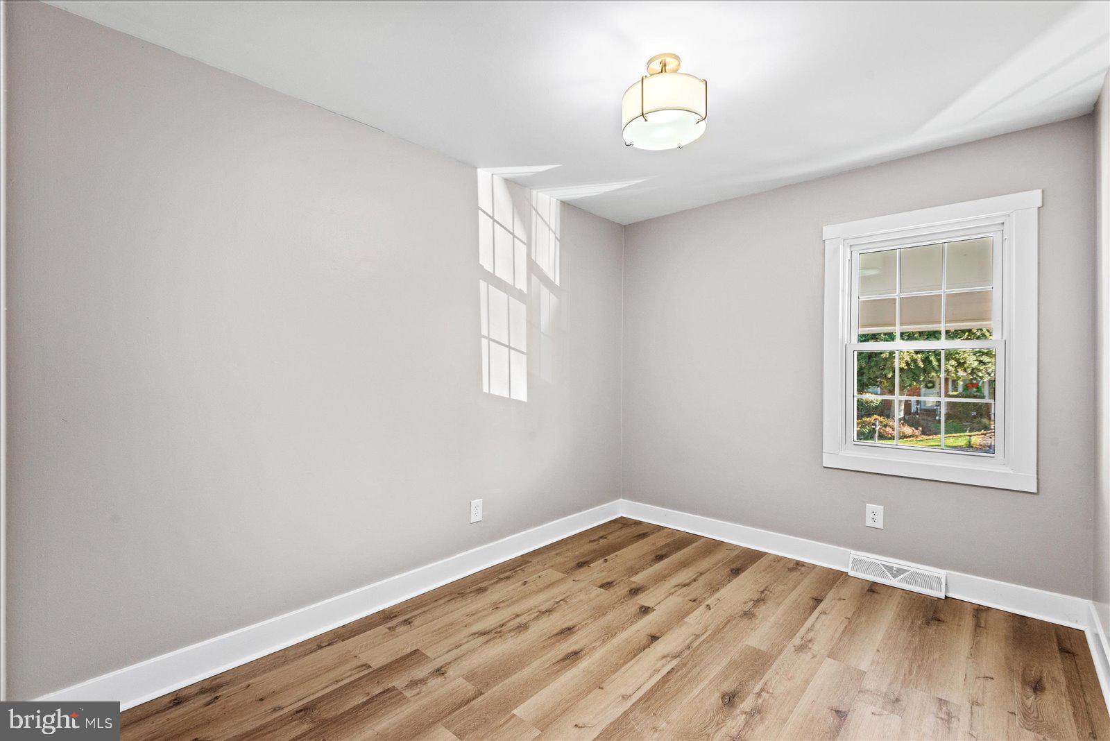 GRAFTON VILLAGE - Residential