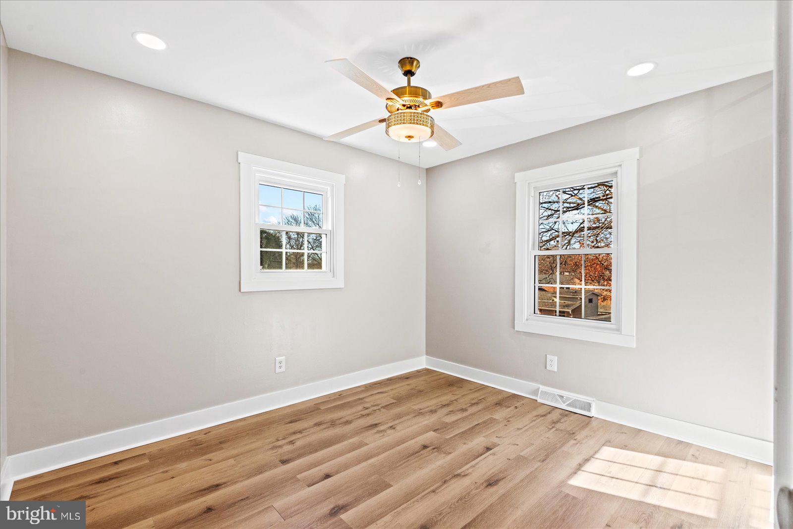 GRAFTON VILLAGE - Residential