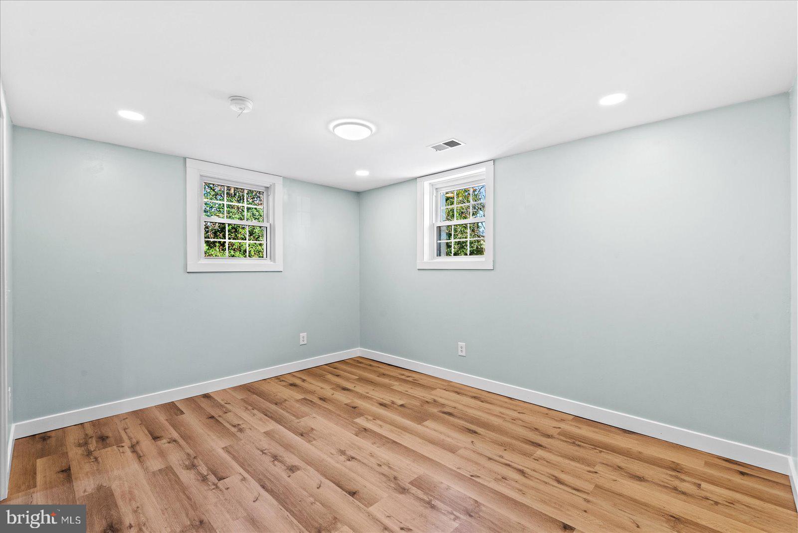 GRAFTON VILLAGE - Residential