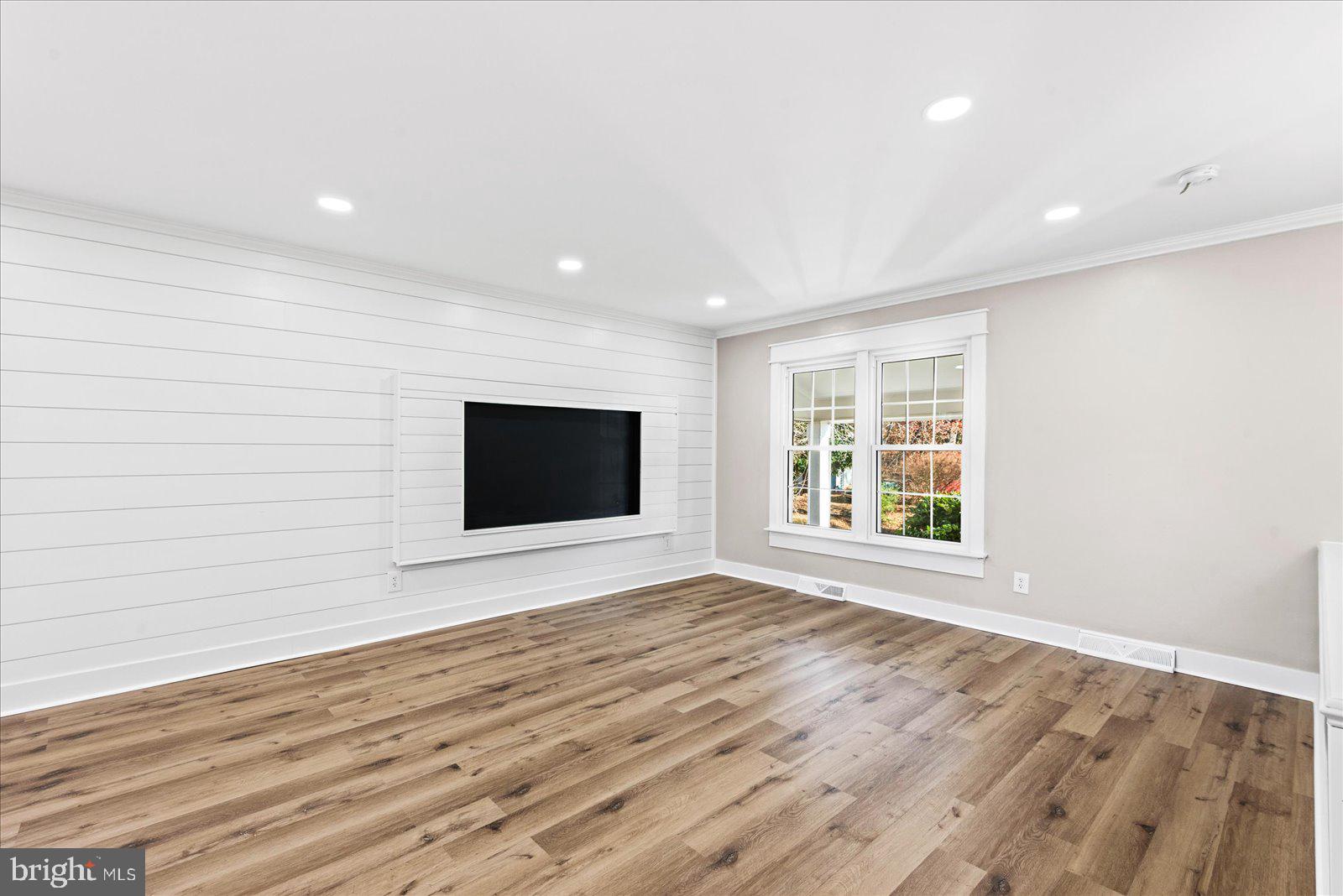 GRAFTON VILLAGE - Residential