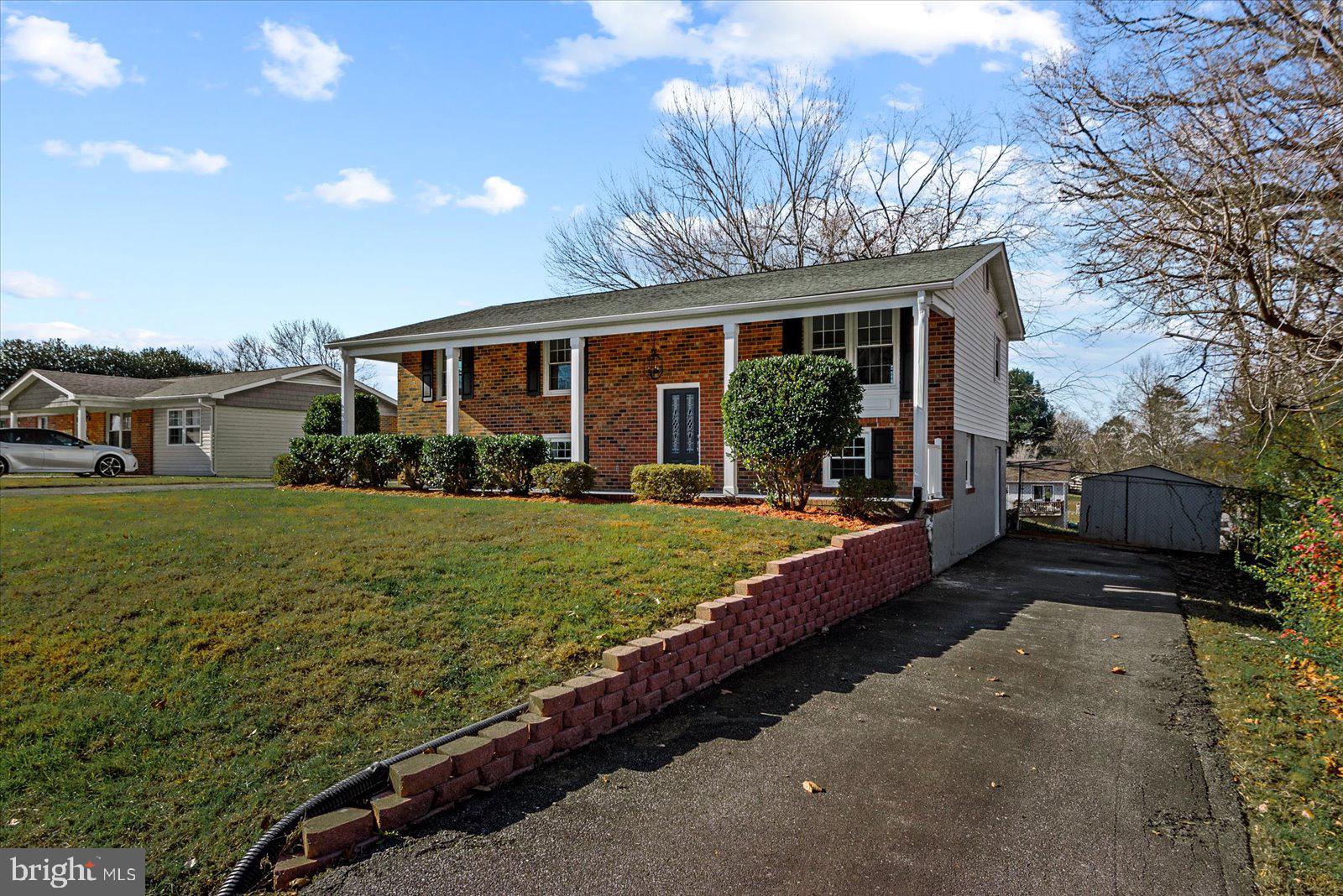 GRAFTON VILLAGE - Residential