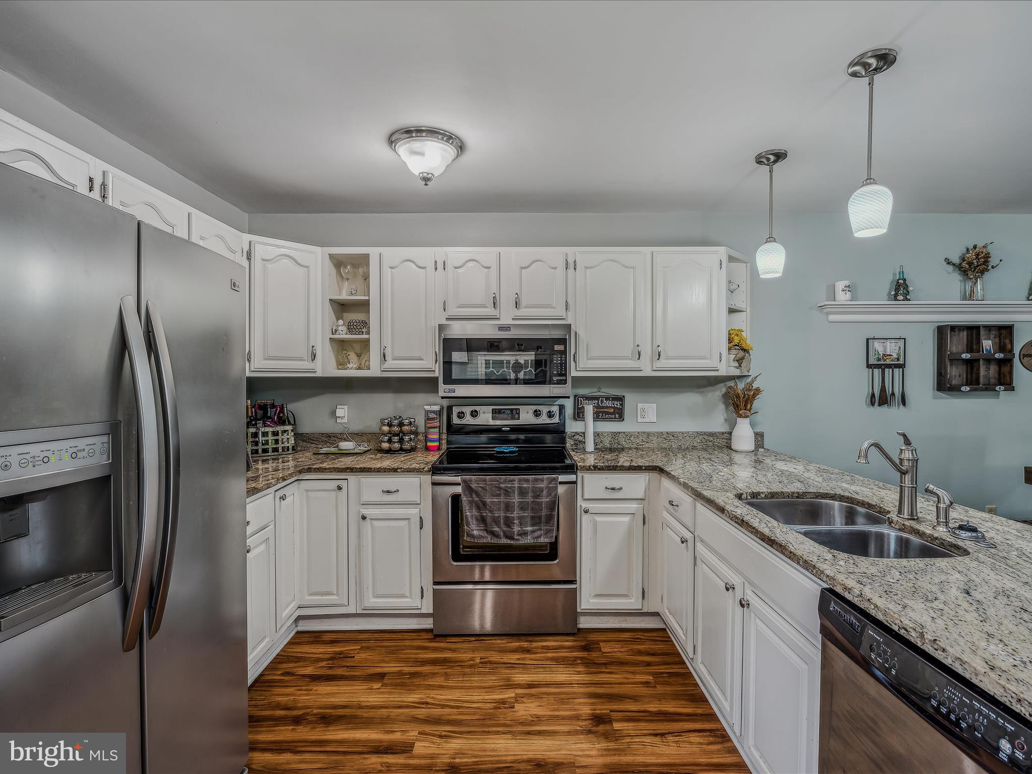 MEADOWBROOK - Residential