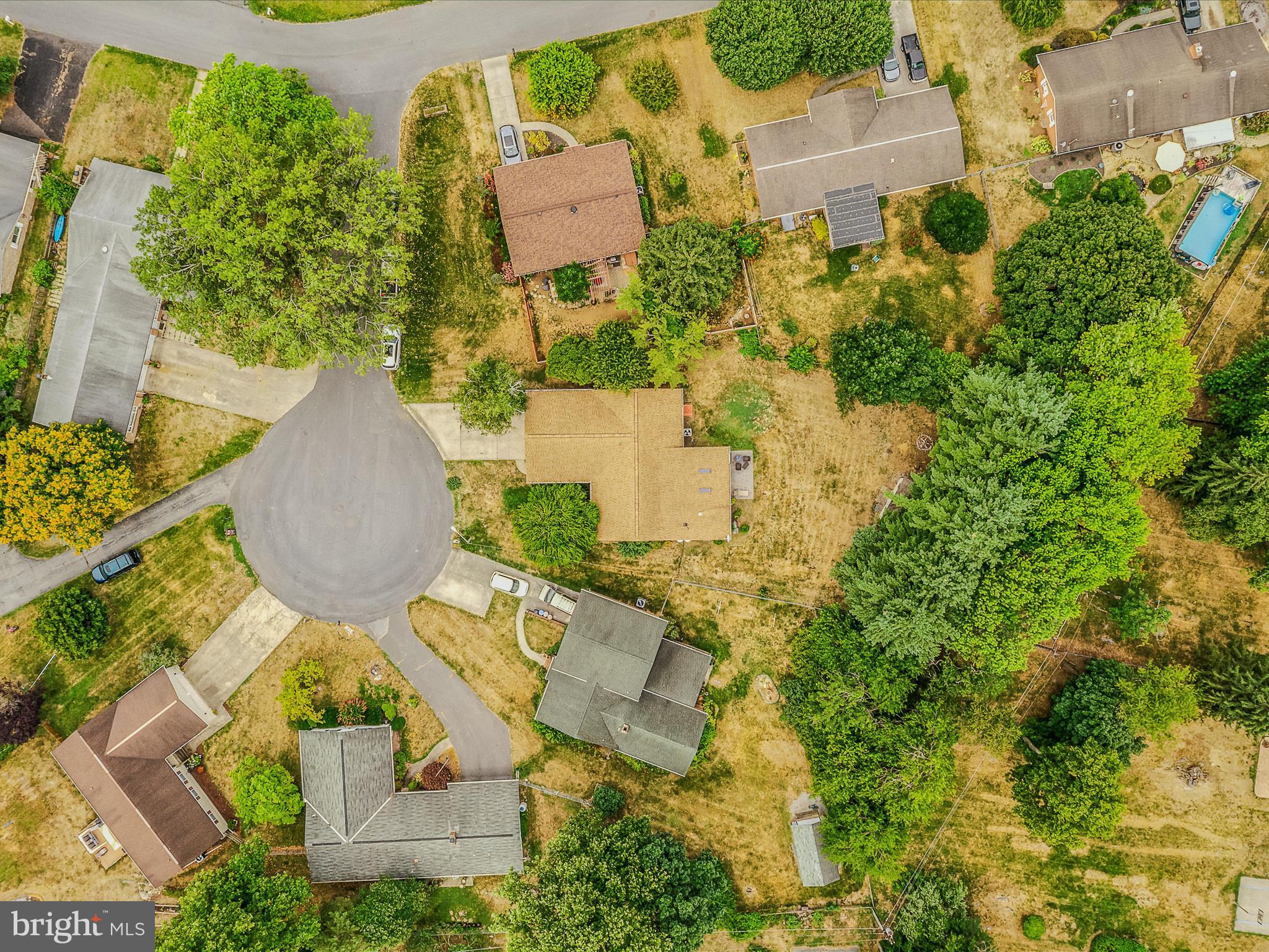 MEADOWBROOK - Residential