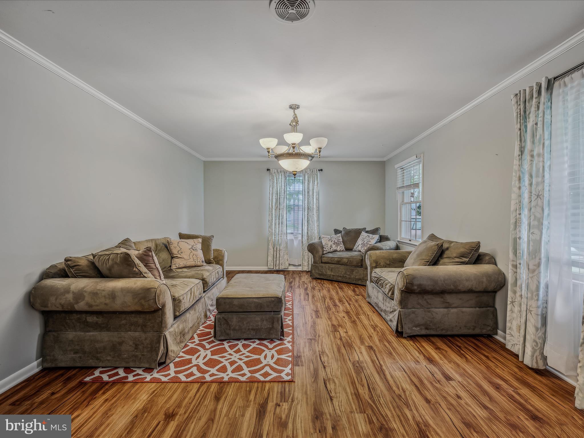 MEADOWBROOK - Residential