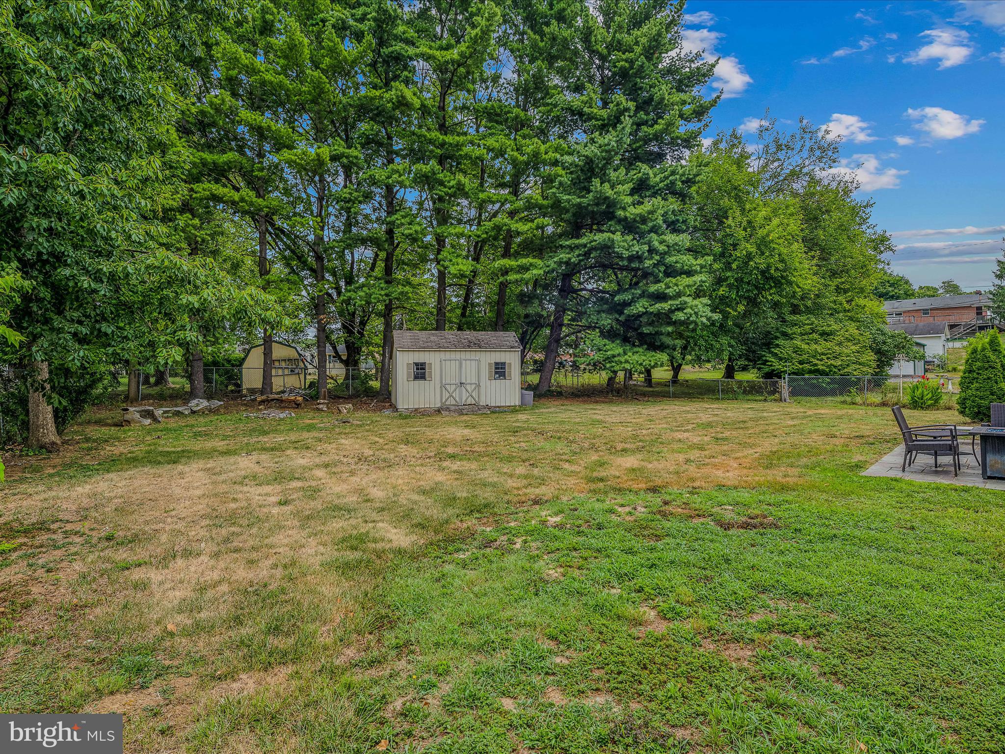 MEADOWBROOK - Residential