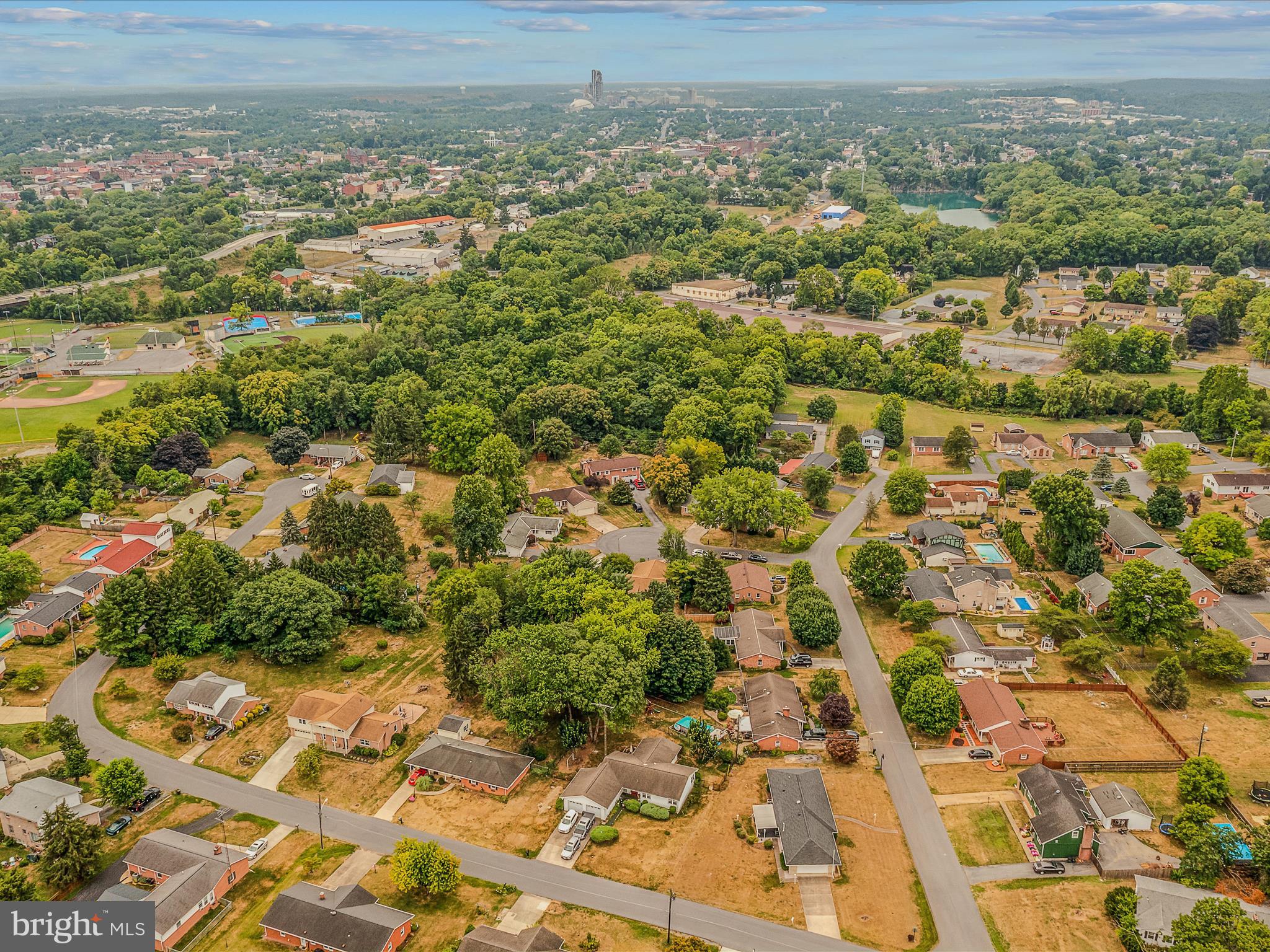 MEADOWBROOK - Residential