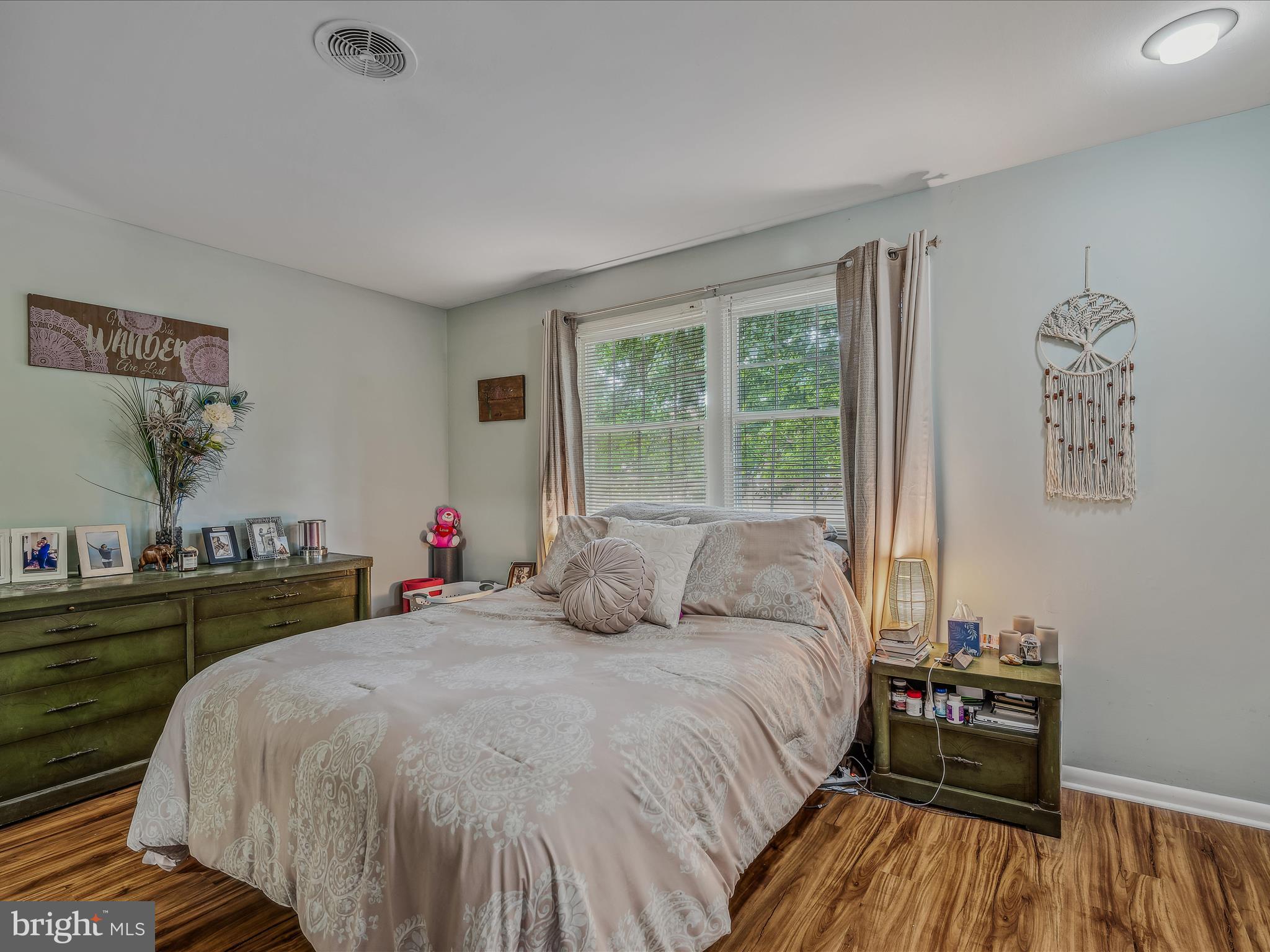 MEADOWBROOK - Residential