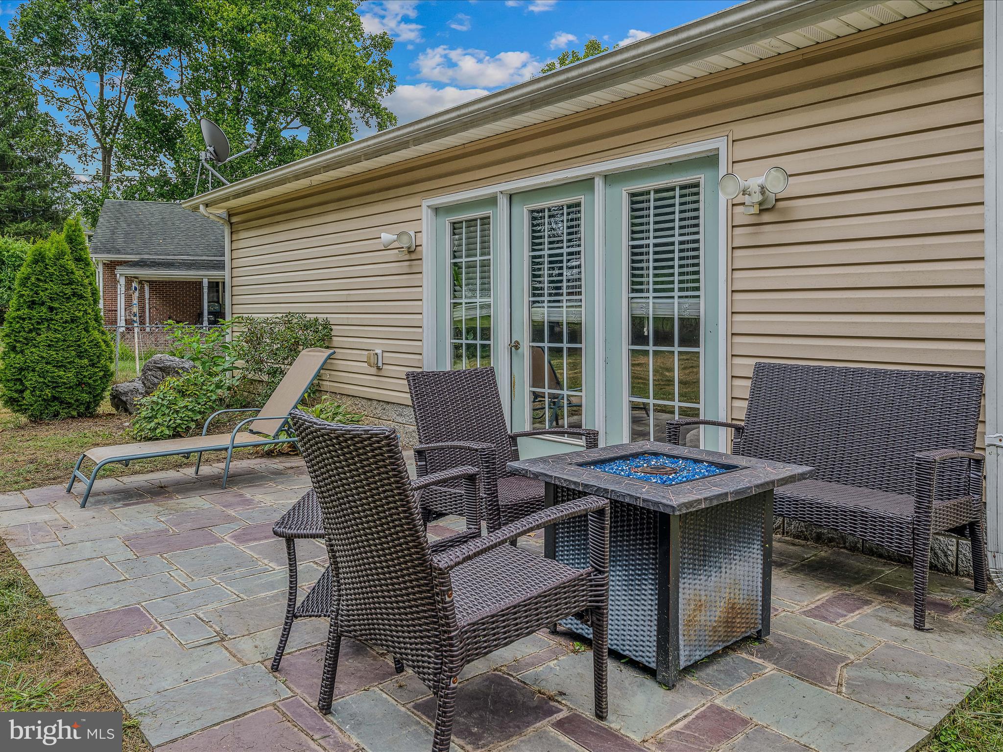 MEADOWBROOK - Residential