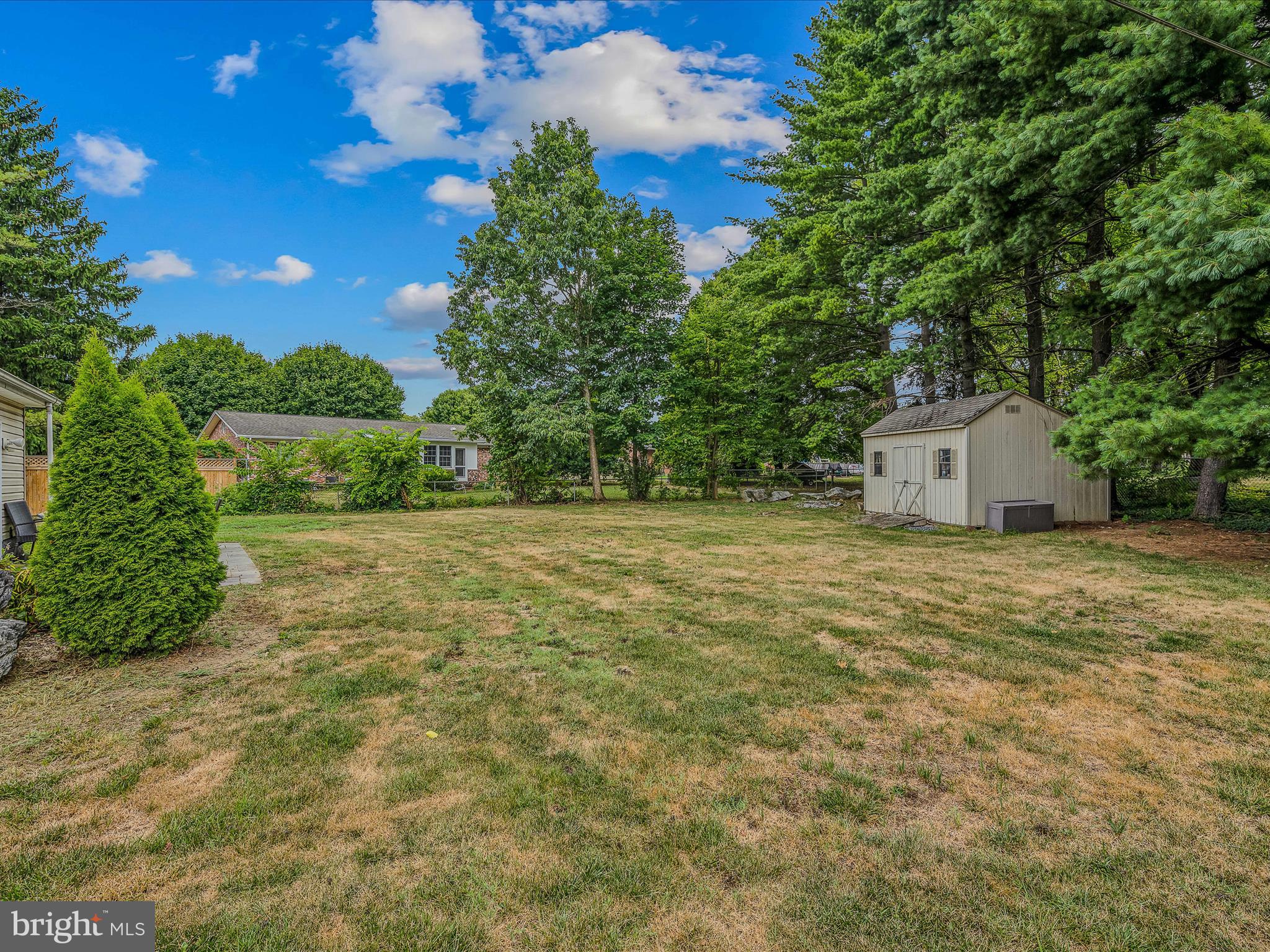 MEADOWBROOK - Residential