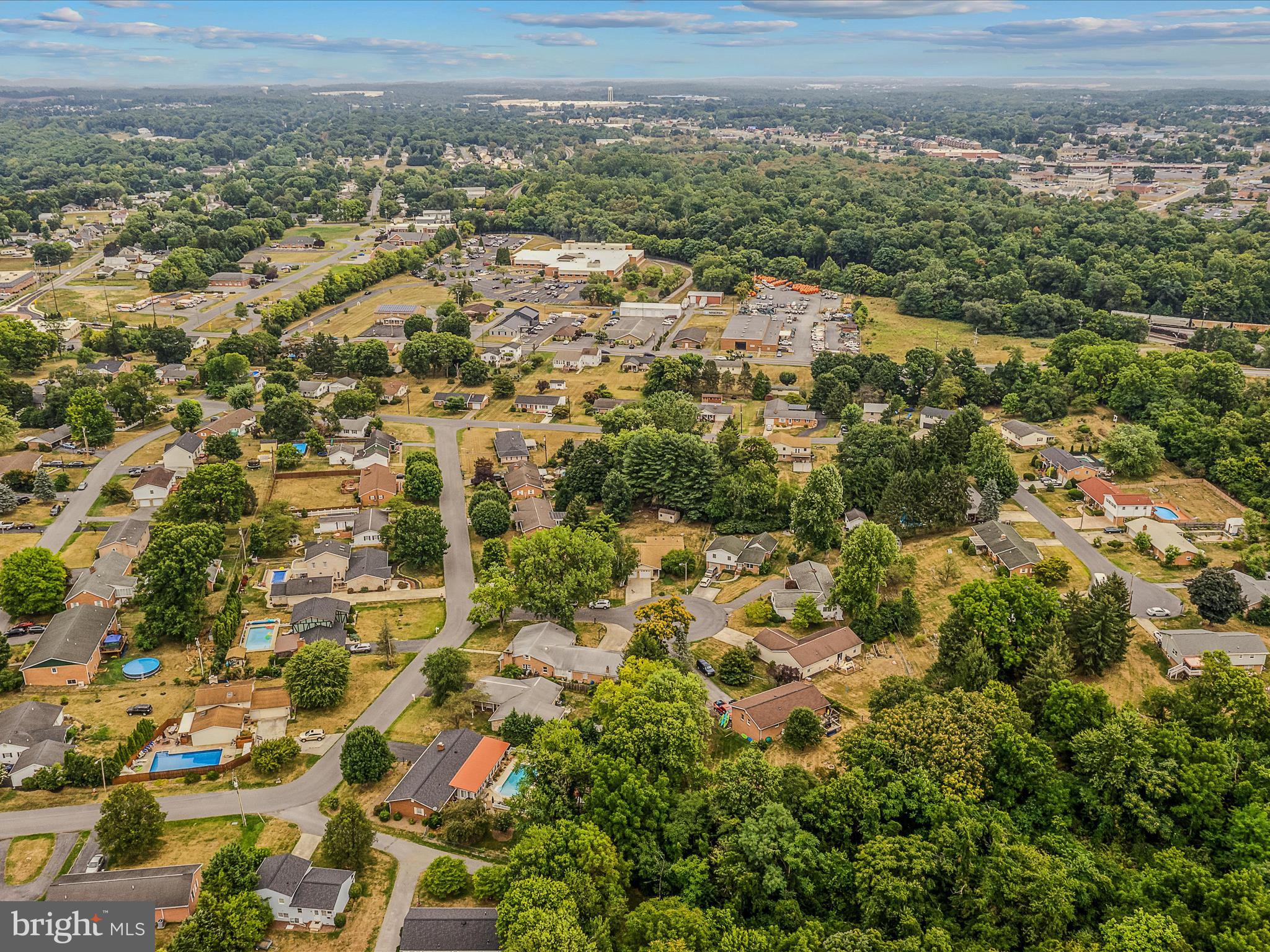 MEADOWBROOK - Residential