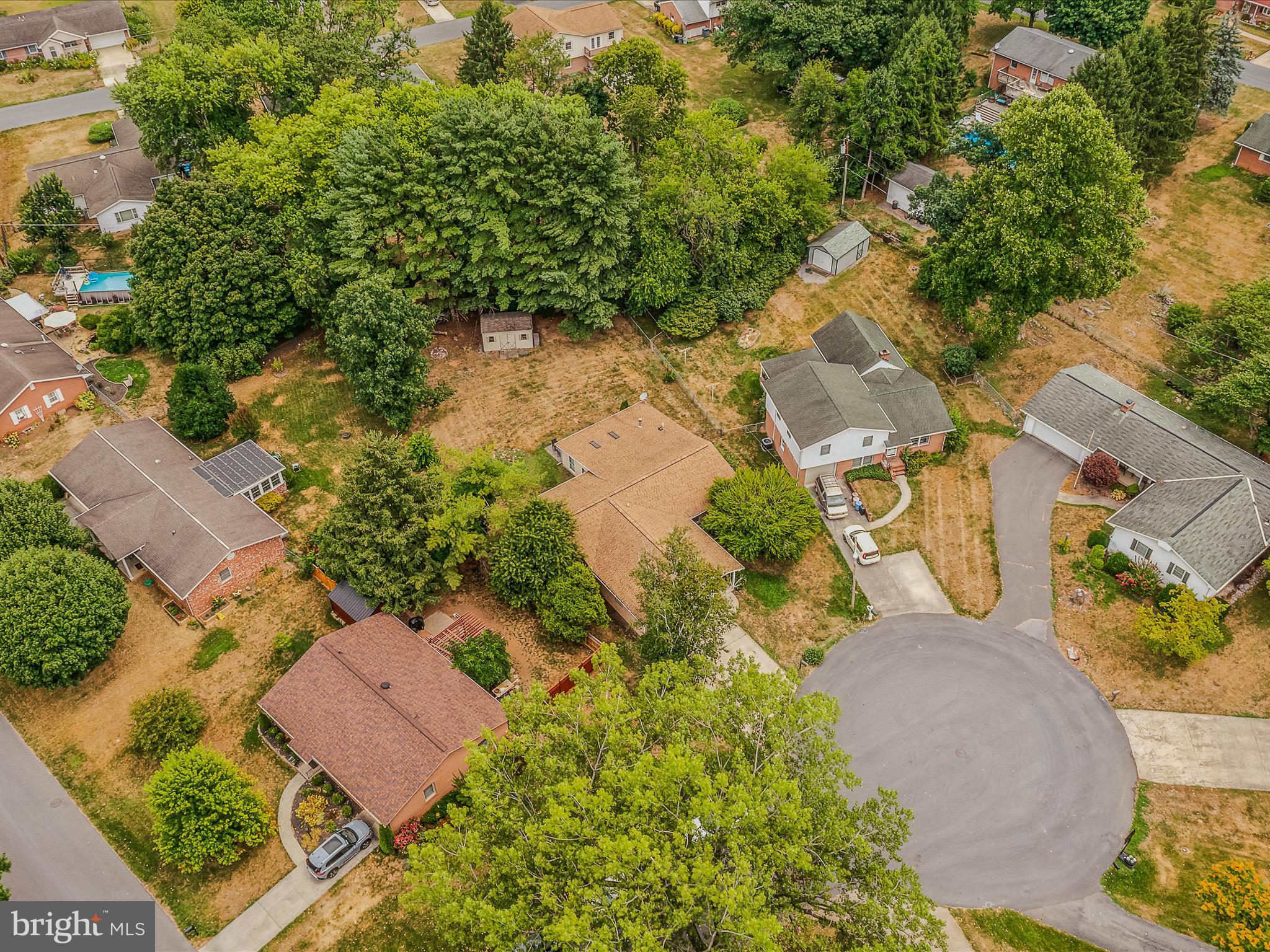 MEADOWBROOK - Residential