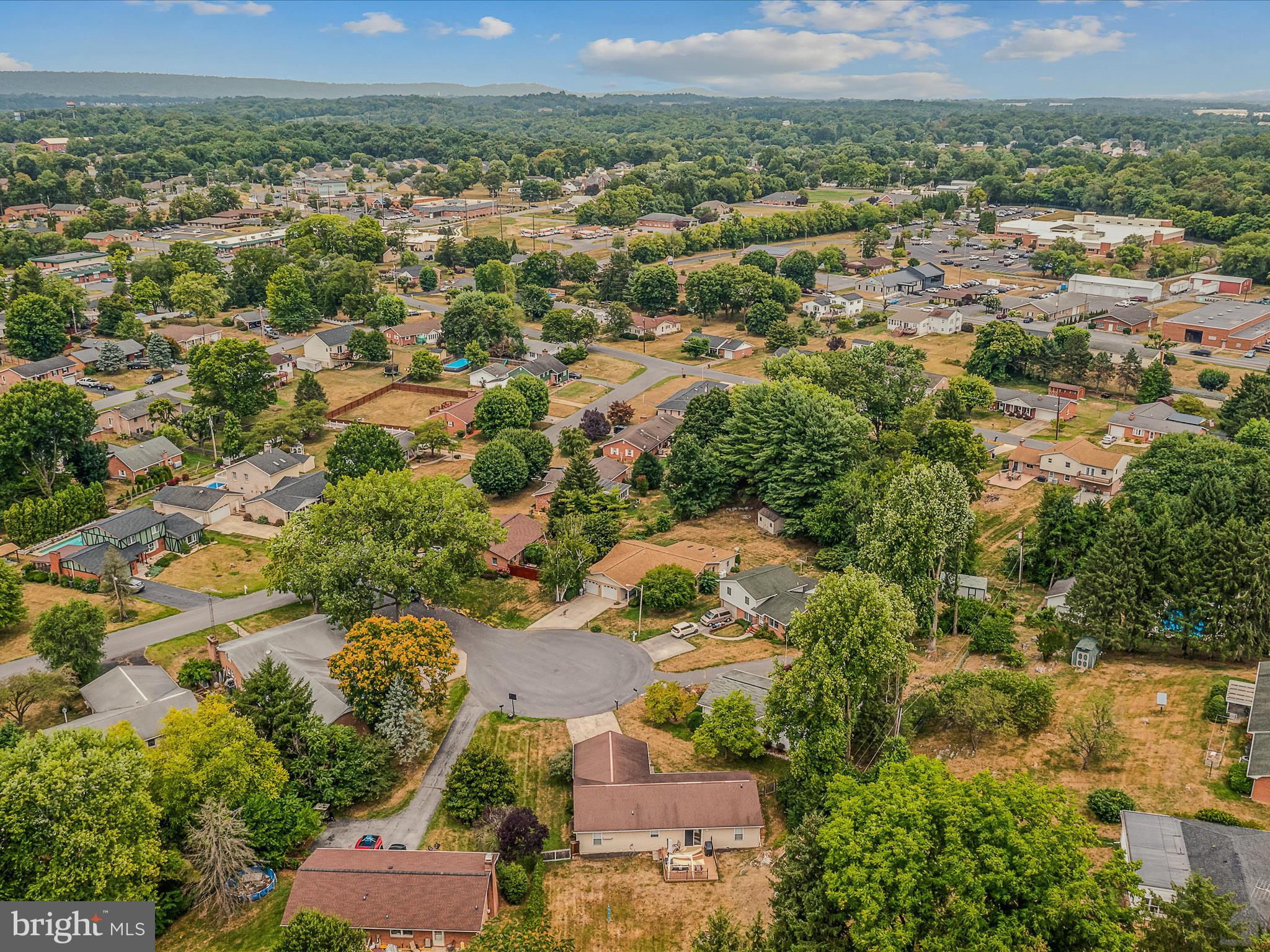 MEADOWBROOK - Residential