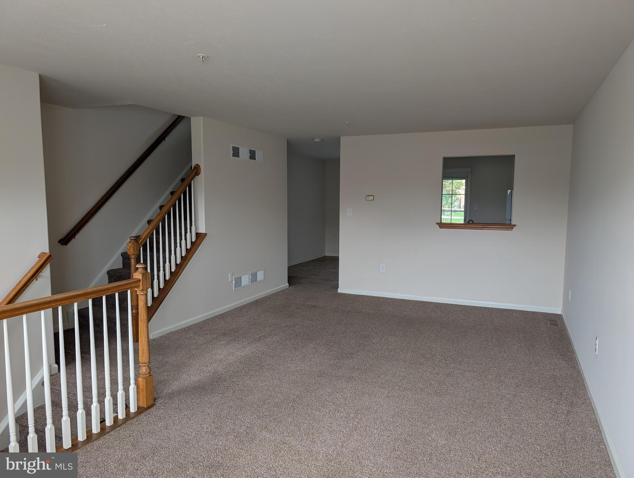 WALNUT HILL - Residential