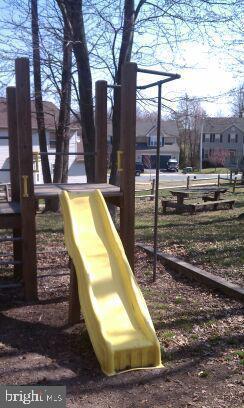 WALNUT HILL - Residential