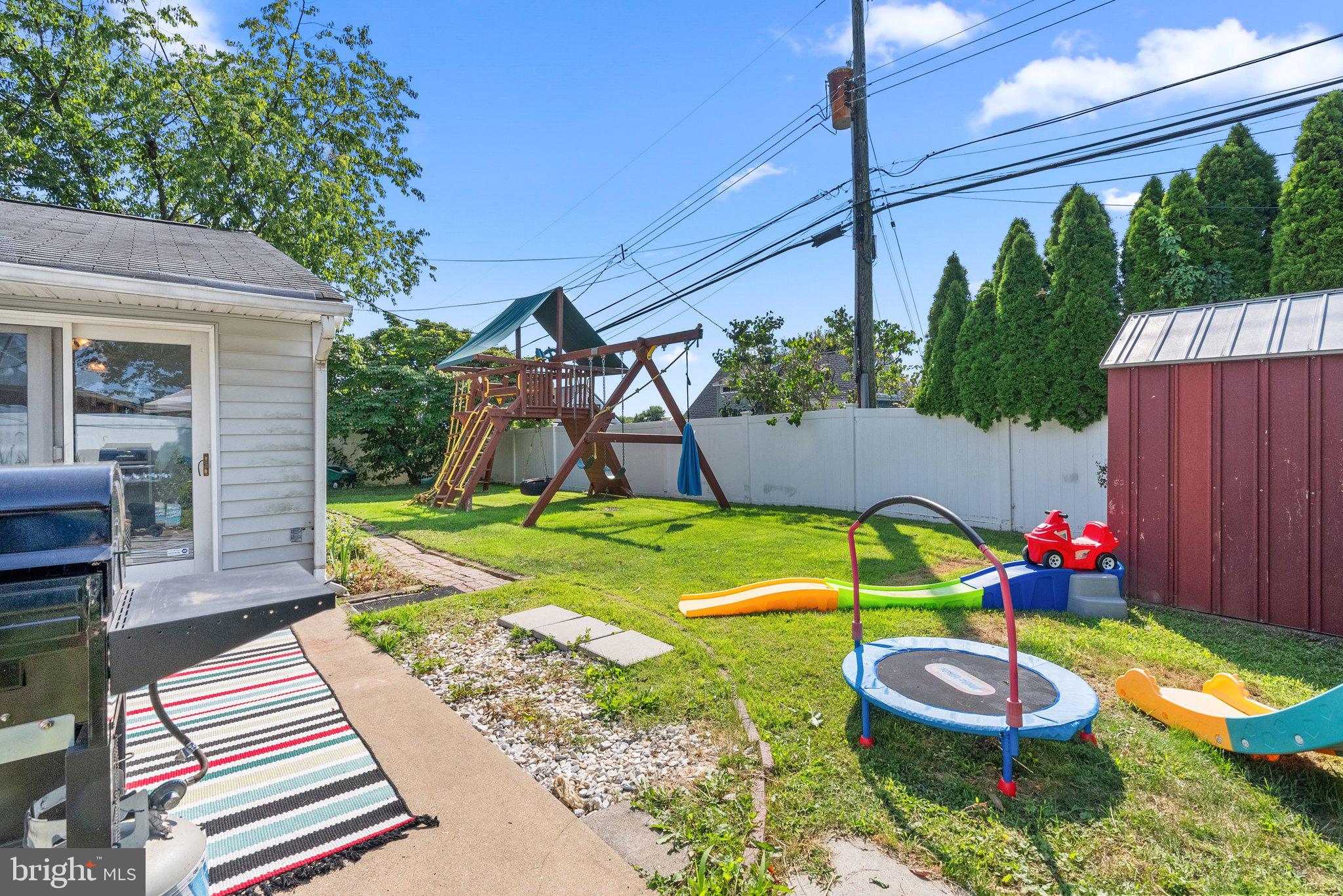 TWIN OAKS - Residential