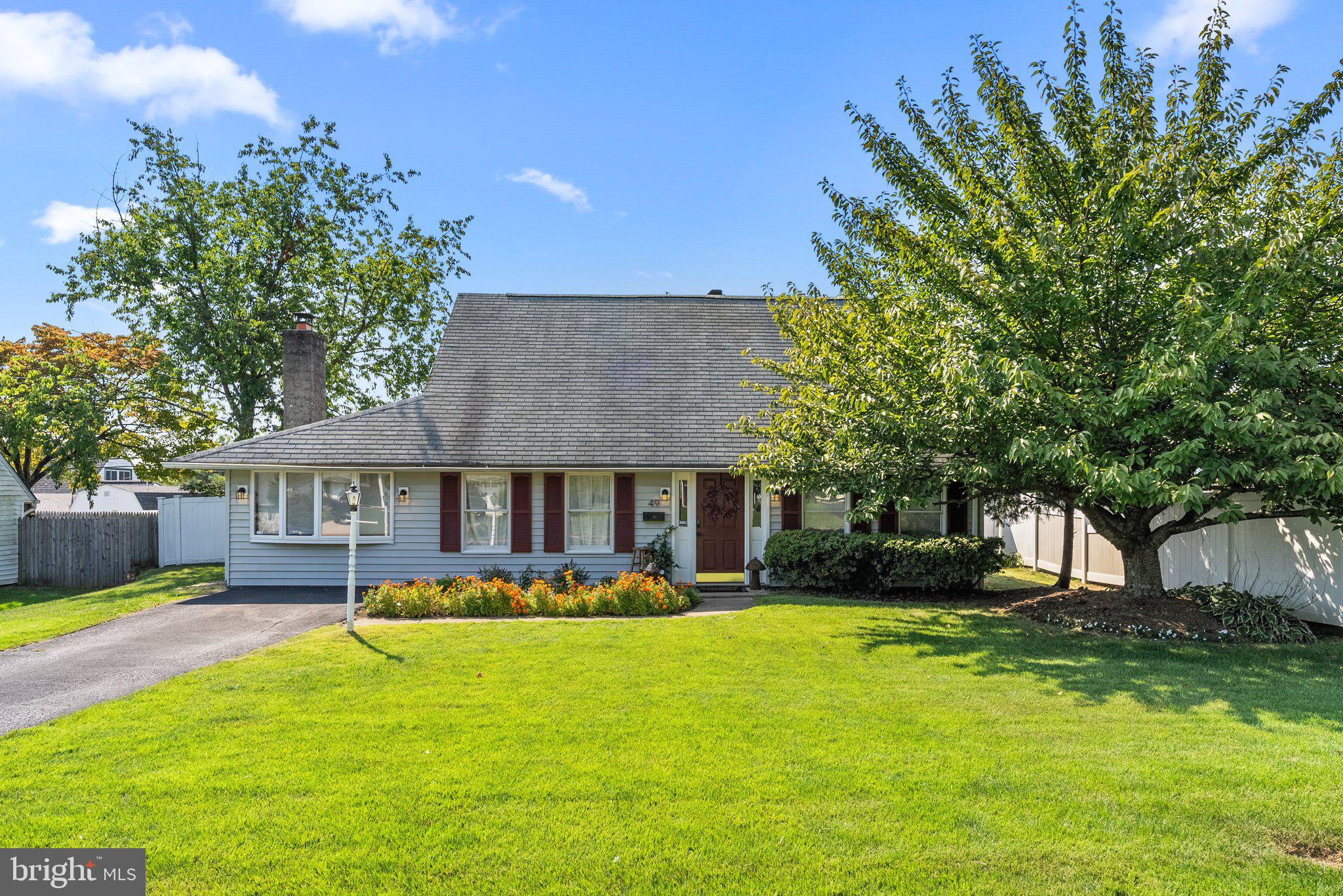 TWIN OAKS - Residential
