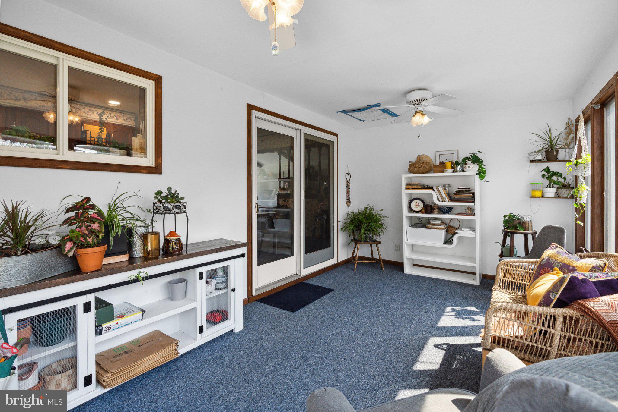 TWIN OAKS - Residential