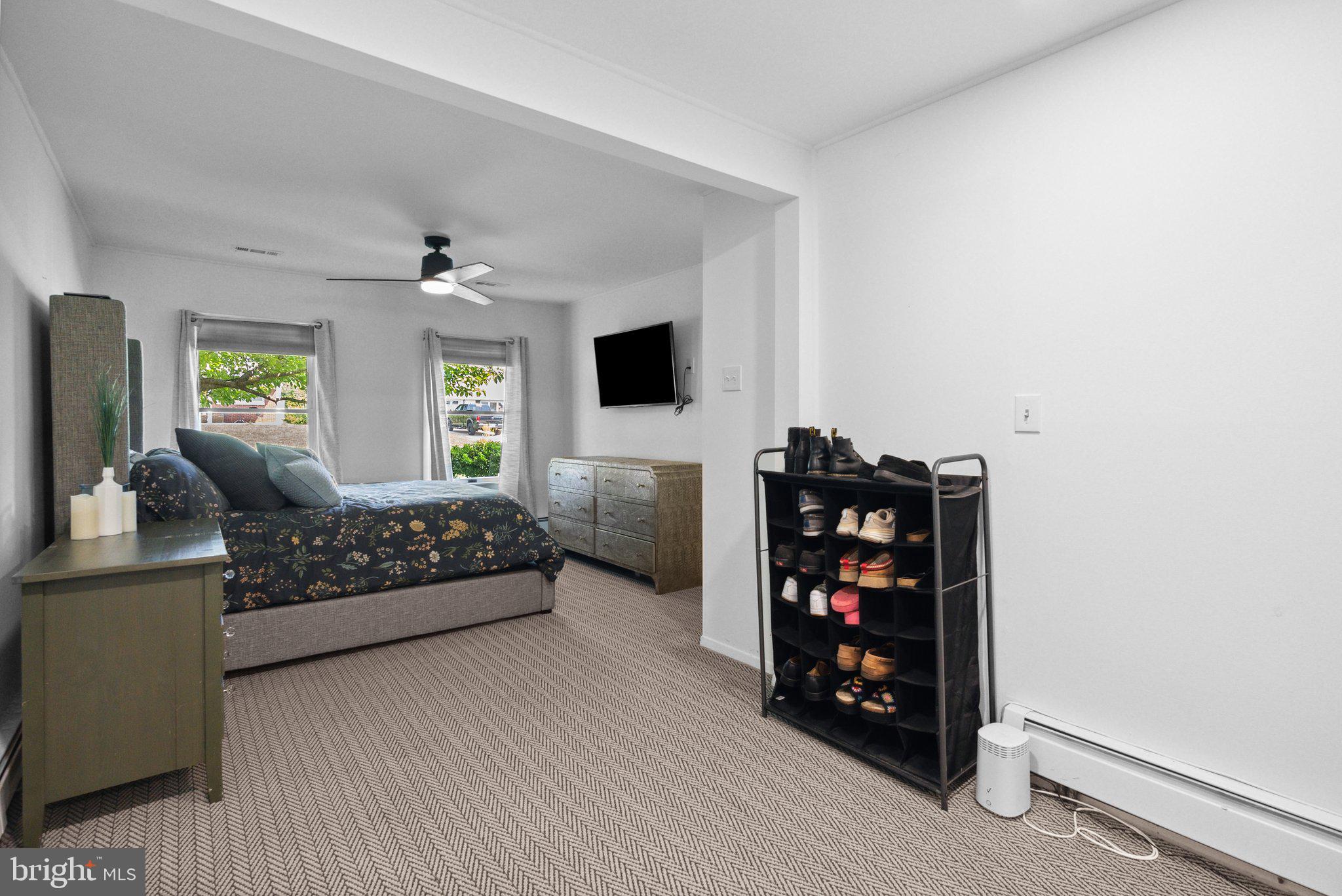 TWIN OAKS - Residential