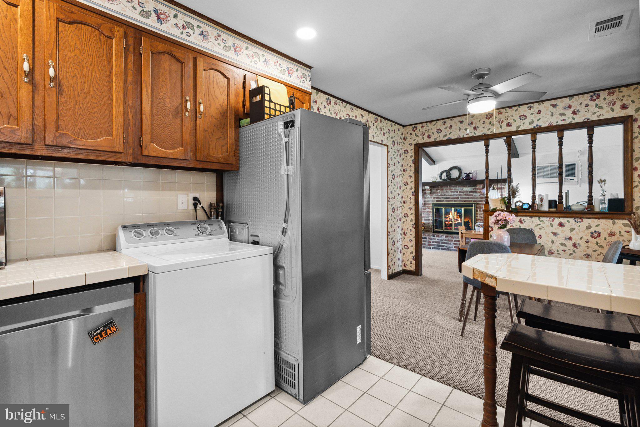 TWIN OAKS - Residential