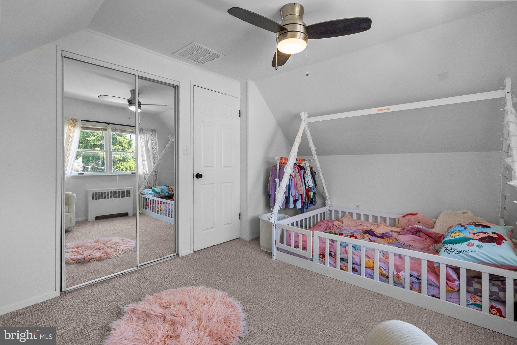 TWIN OAKS - Residential