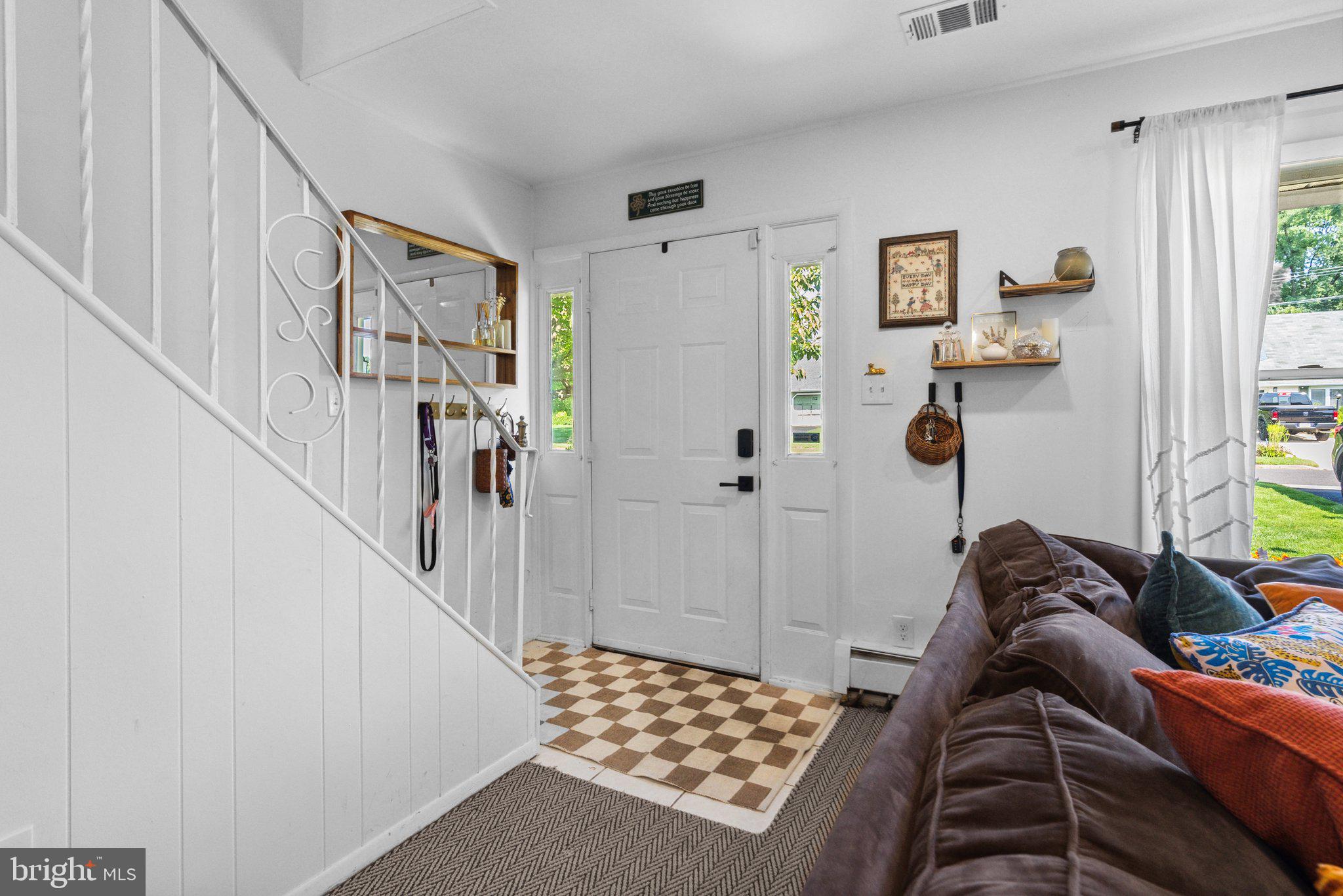 TWIN OAKS - Residential