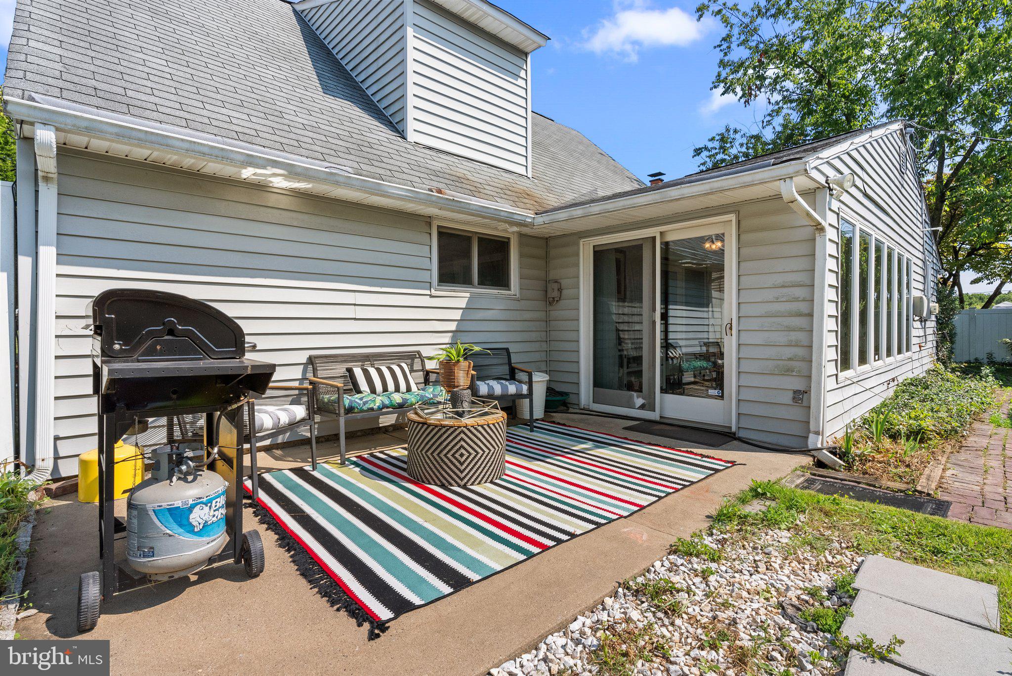 TWIN OAKS - Residential