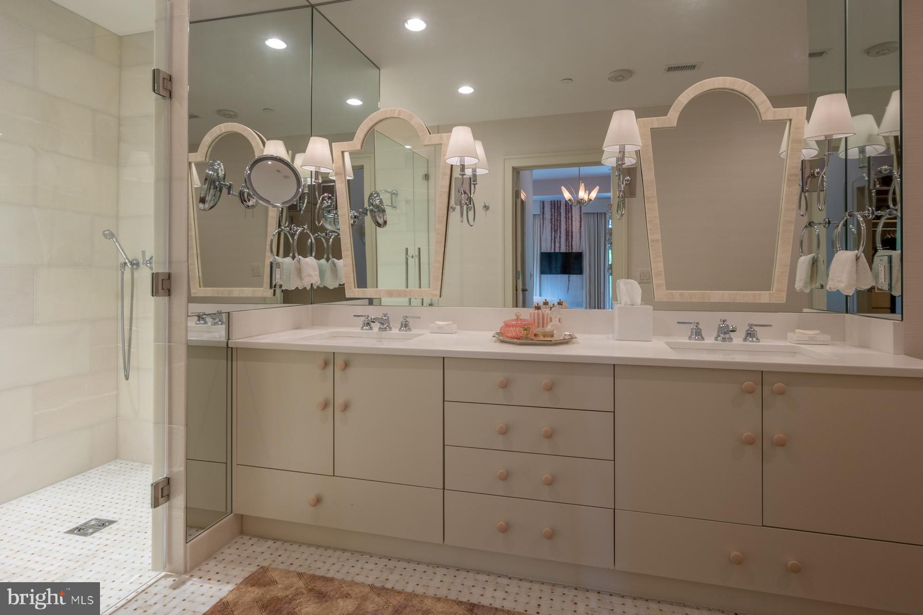 THE ORONOCO - Residential